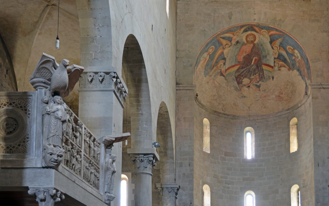 PISTOIA. Scrigni di pietra